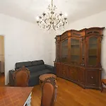 Centre